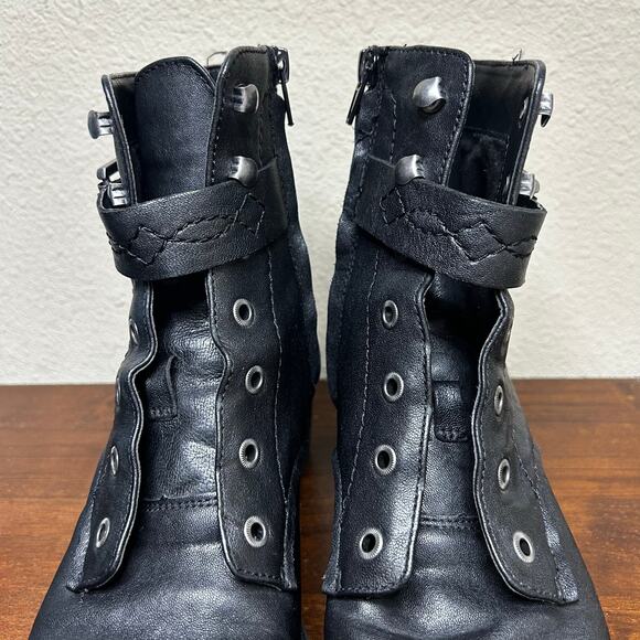 Zodiac Boots Size 9 Gemma Side Zip Chic Cool Leather Buckle Goth Emo Lug Sole - Picture 4 of 11